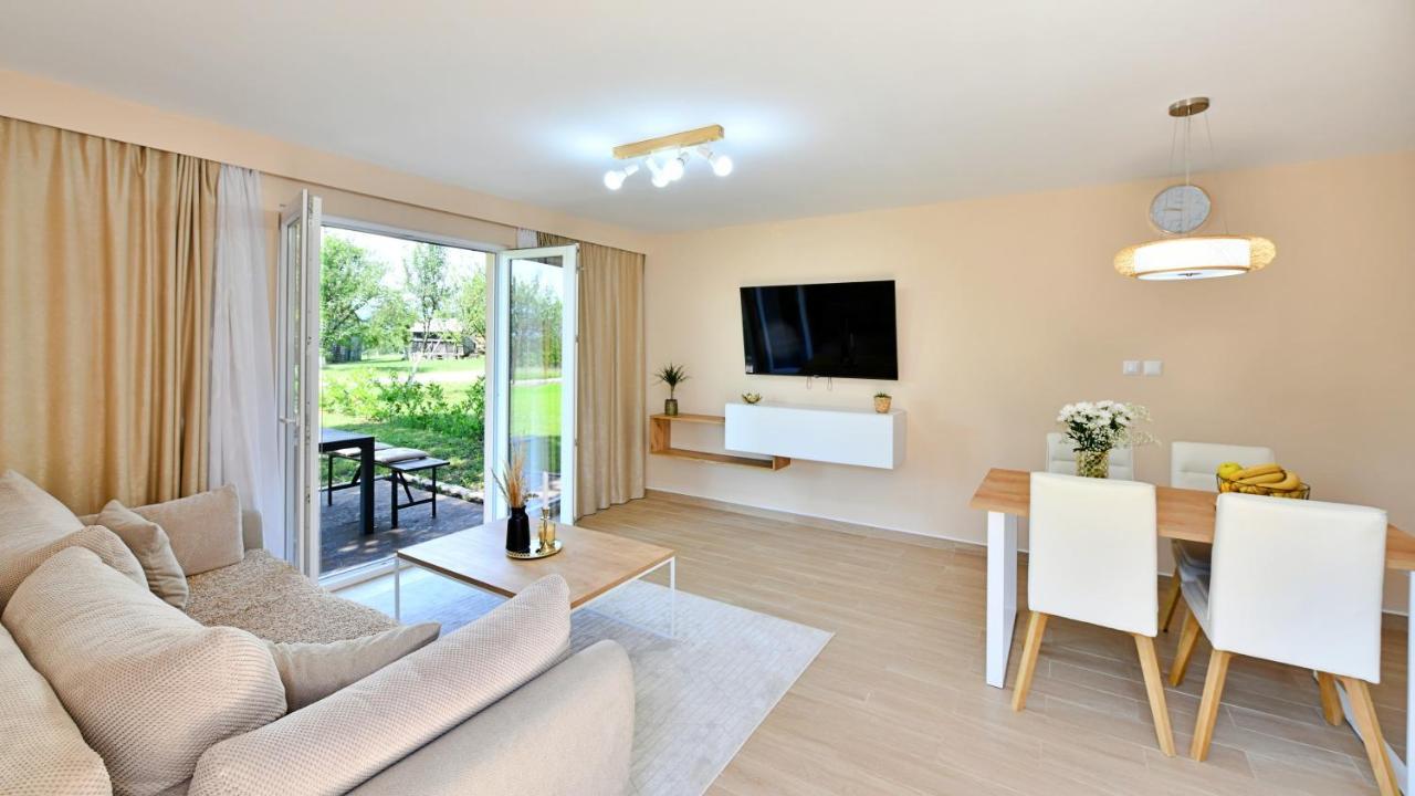 Apartments Green Linden غاكوفيتسا المظهر الخارجي الصورة