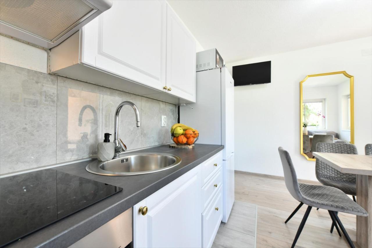 Apartments Green Linden غاكوفيتسا المظهر الخارجي الصورة