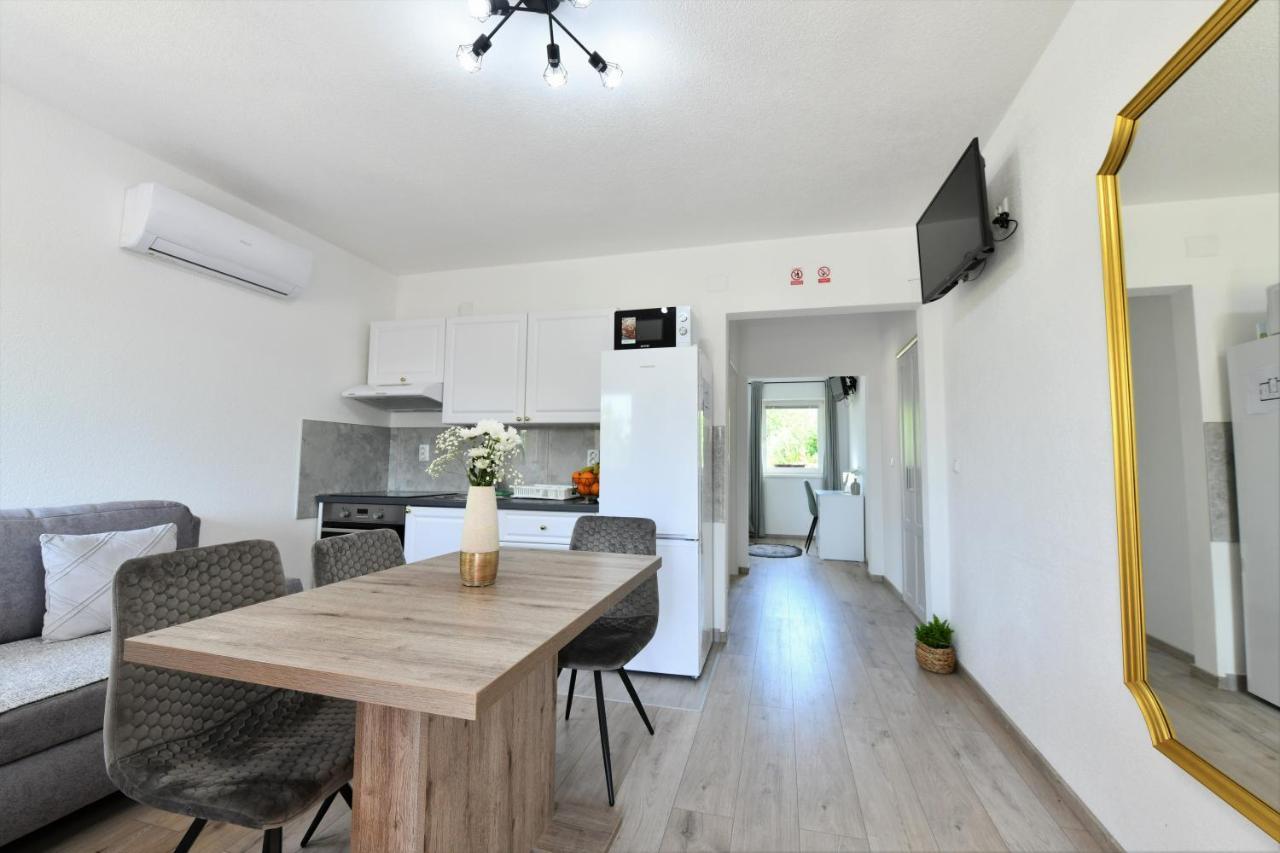 Apartments Green Linden غاكوفيتسا المظهر الخارجي الصورة