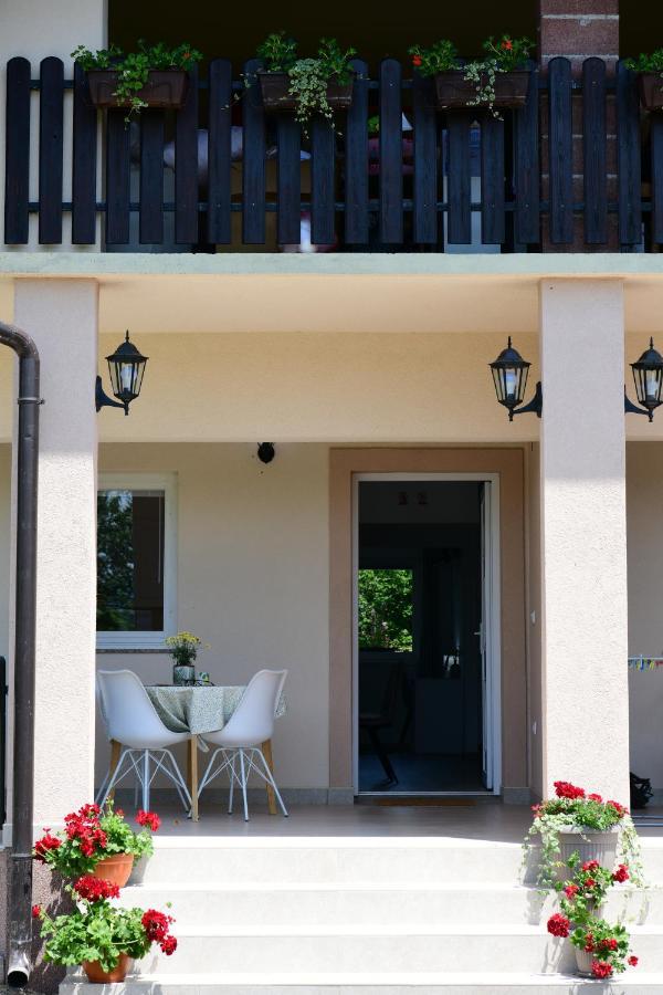 Apartments Green Linden غاكوفيتسا المظهر الخارجي الصورة