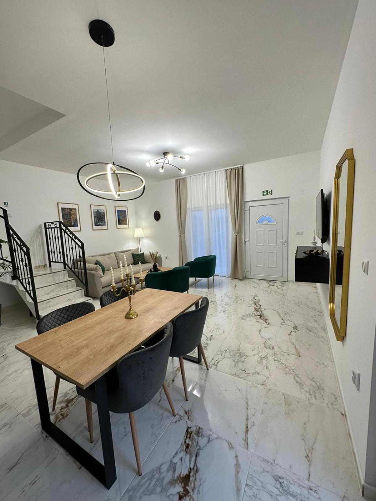 Apartments Green Linden غاكوفيتسا المظهر الخارجي الصورة